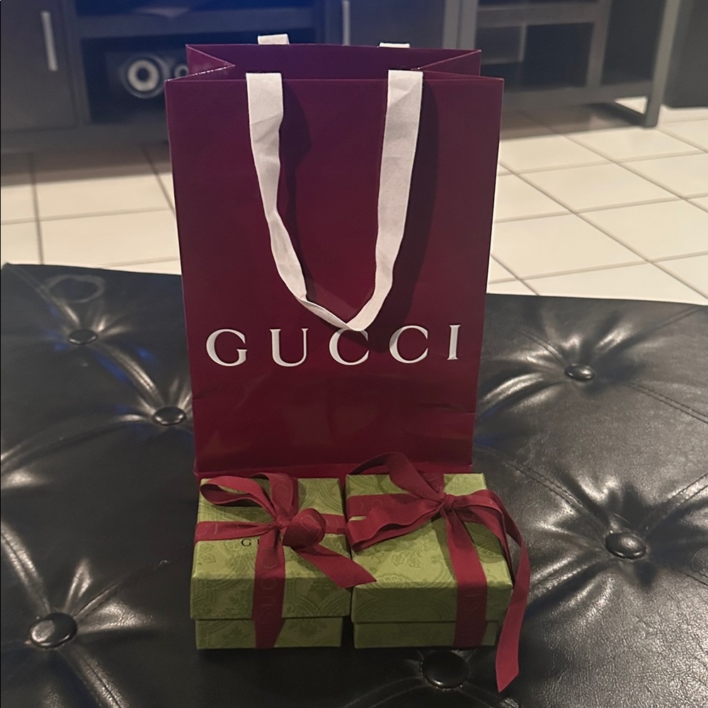 Gucci Burgundy and Green Gift Set